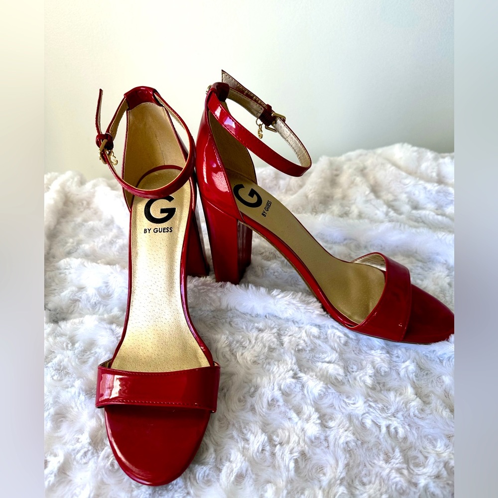 Red pattern leather heels